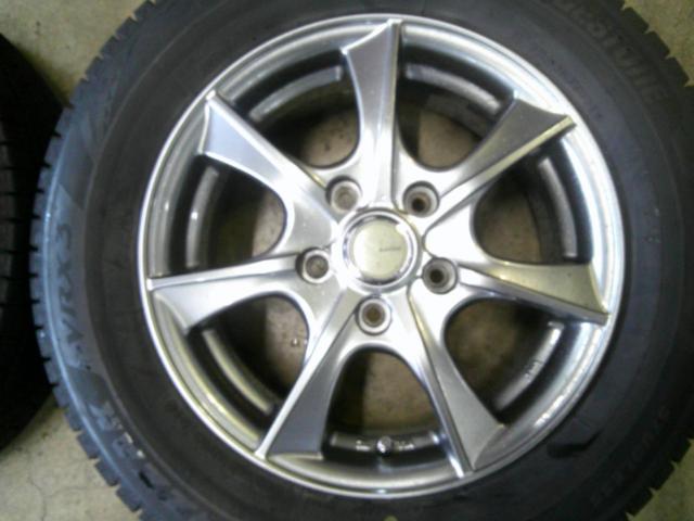 BRIDGESTONE
BLIZZAK
VRX2
+
AUTOBACS
SEVEN
LEBEN
BX