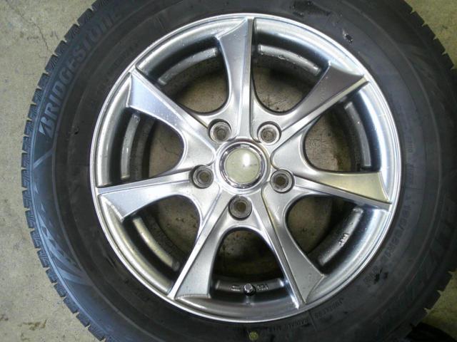 BRIDGESTONE
BLIZZAK
VRX2
+
AUTOBACS
SEVEN
LEBEN
BX