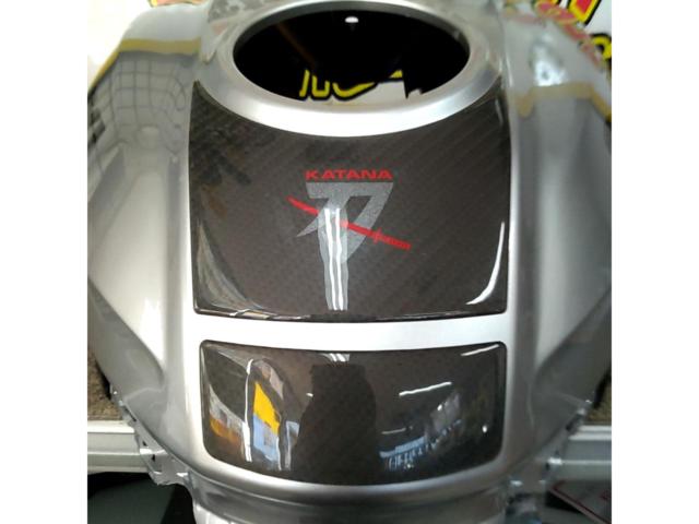 【GSX-S1000S・KATANA1000】 純正タンクカバー