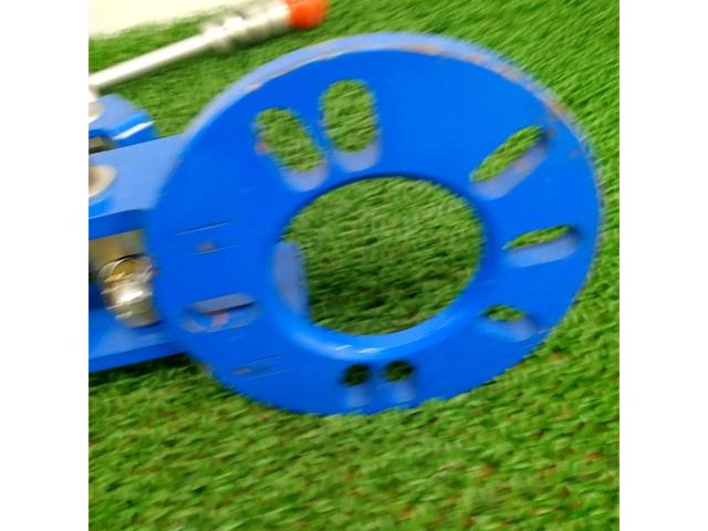 Unknown Manufacturer
Nail folding machine
