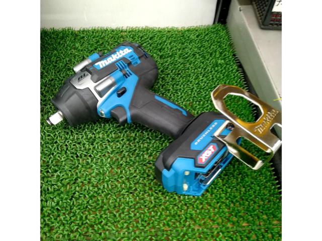Makita Corporation
Rechargeable impact wrench
TW007GRDX