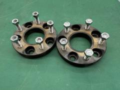 Unknown Manufacturer
Wide tread spacer