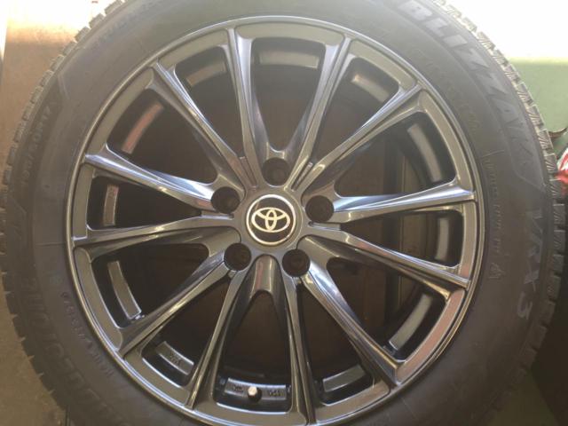 Unknown Manufacturer
Spoke wheels
+
BRIDGESTONE (Bridgestone)
BLIZZAK
VRX3