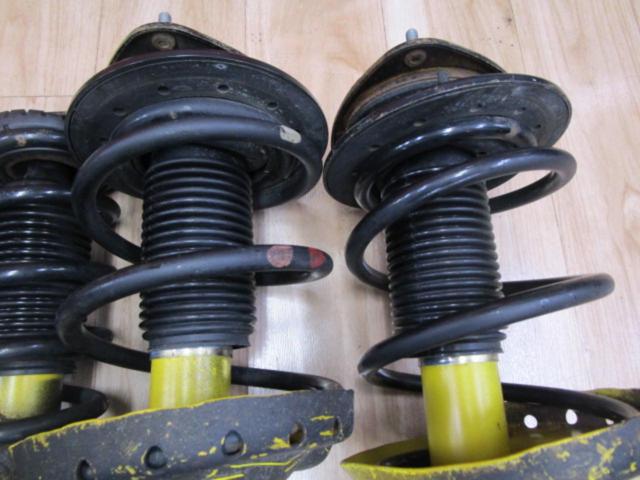Wakeari
SUBARU
Made by Bilstein
Genuine suspension kit Legacy Touring Wagon / BP5