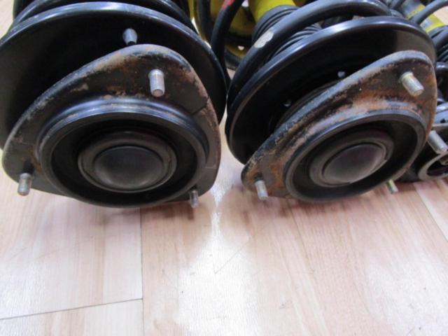 Wakeari
SUBARU
Made by Bilstein
Genuine suspension kit Legacy Touring Wagon / BP5