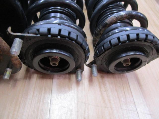 Wakeari
SUBARU
Made by Bilstein
Genuine suspension kit Legacy Touring Wagon / BP5