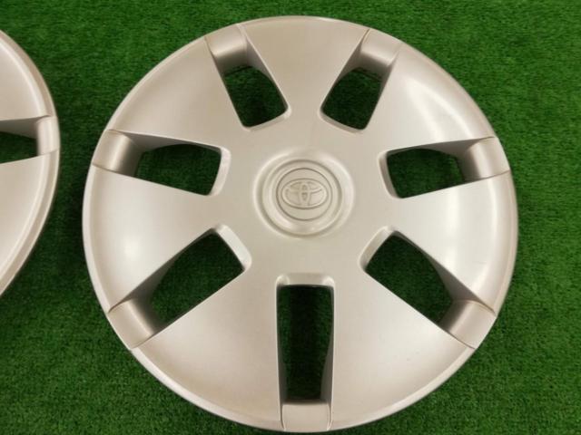 Toyota genuine 12-inch
Wheel cap