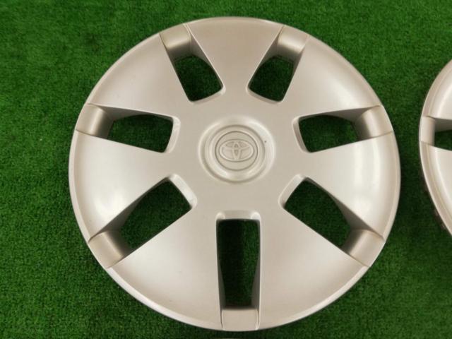 Toyota genuine 12-inch
Wheel cap