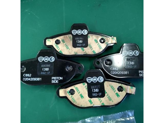 FIAT 500 genuine front brake pads
4 sheets set
77365816