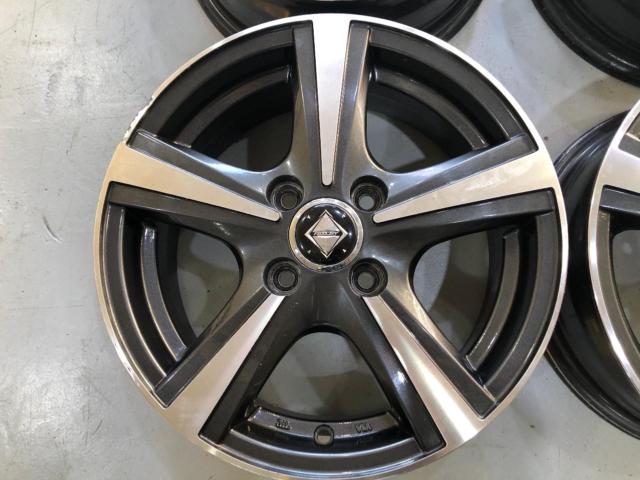 weds
RIZLEY
4 pieces set