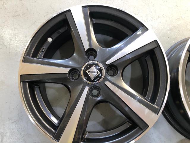 weds
RIZLEY
4 pieces set