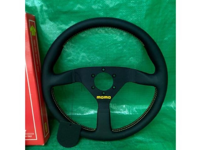 【MOMO】VELOCE RACING (350mm)ヴェローチェ レーシング