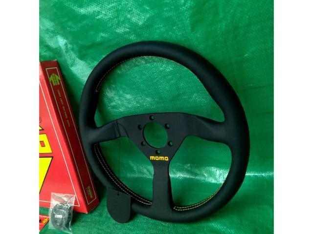 【MOMO】VELOCE RACING (350mm)ヴェローチェ レーシング