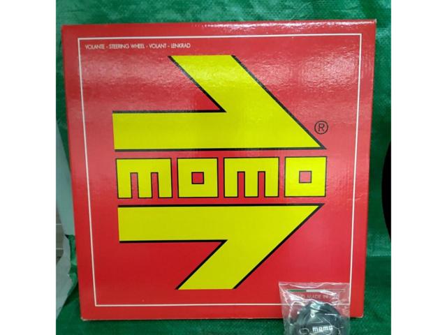【MOMO】VELOCE RACING (350mm)ヴェローチェ レーシング