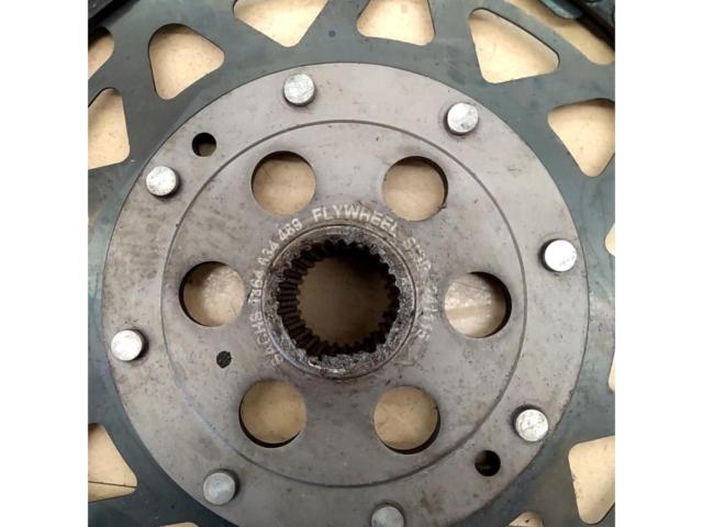 SACHS
3000
954
489
Clutch Kit
