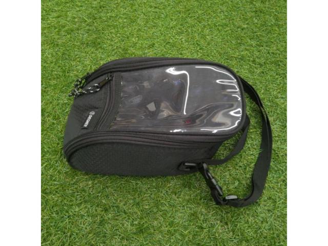 DEGNER マグネット式タンクバッグ