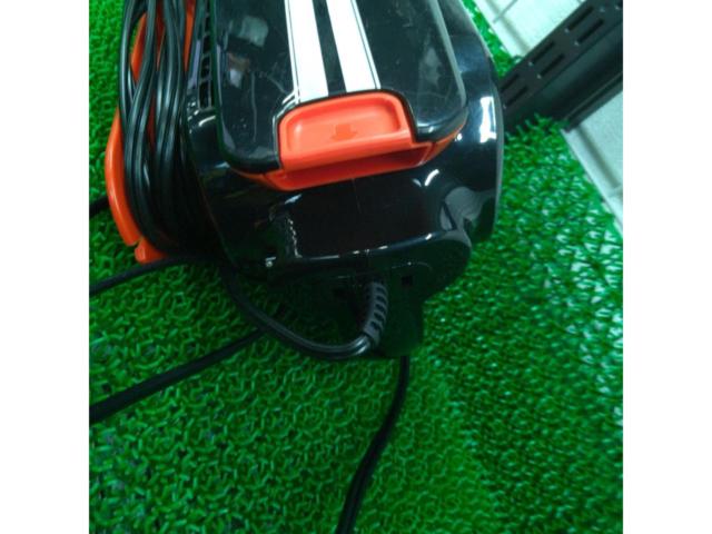 【BLACK&DECKER】ピボットオート/車載クリーナー