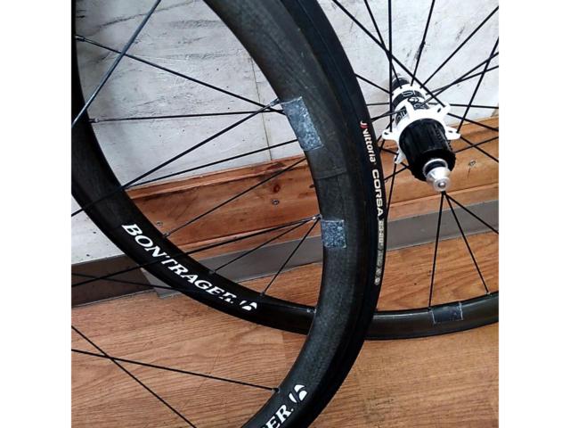 ※後ろパンク前タイヤおまけ Bontrager aeolus 3 D3 2012年モデル 35mmハイトチューブラーホイール前後セット