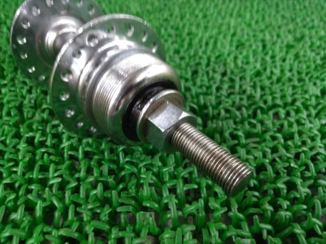 ※軸ガタあり メーカー不明 ボスフリー用リアハブ 36H 軸長約180mm シルバー