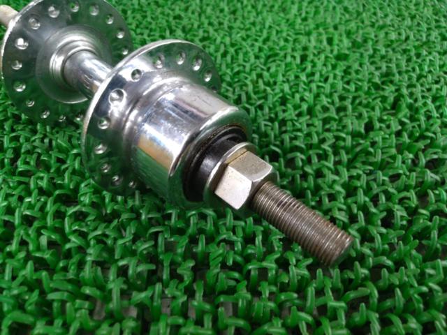 ※軸ガタあり メーカー不明 ボスフリー用リアハブ 36H 軸長約180mm シルバー