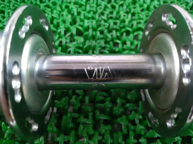 ※軸ガタ有り VIA ボスフリー用リアハブ 28H 軸長約160mm シルバー