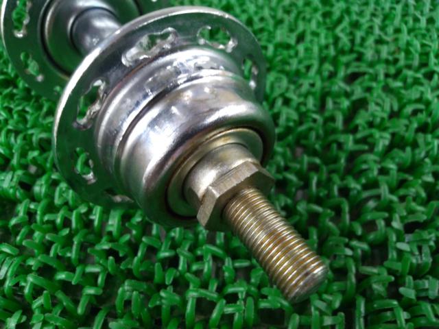 ※軸ガタ有り メーカー不明 ボスフリー用リアハブ 36H 軸長約170mm シルバー