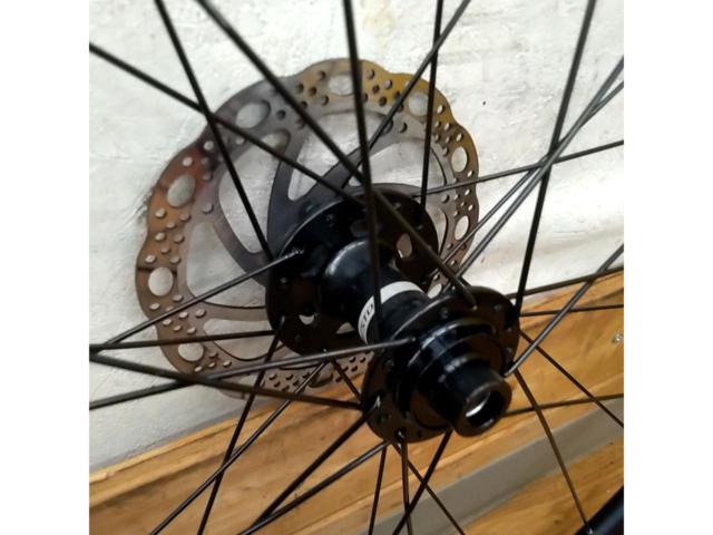 NESTO ALTERNA DISC純正 クリンチャーアルミホイール前後セット