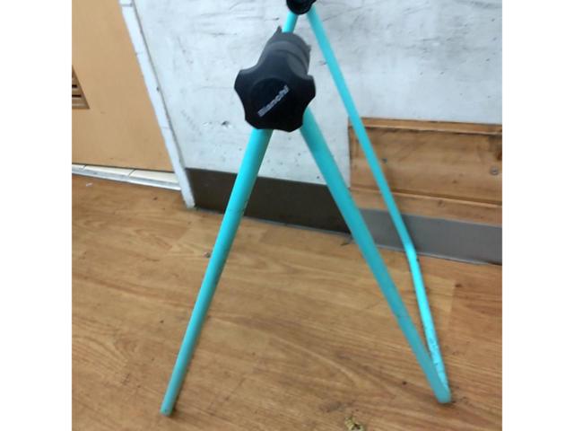Bianchi ディスプレイスタンド チェレステ
