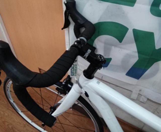CANNONDALE CAAD 10 WOMENS 105 2015 700x25C 2x11S アルミロードバイク ホワイト