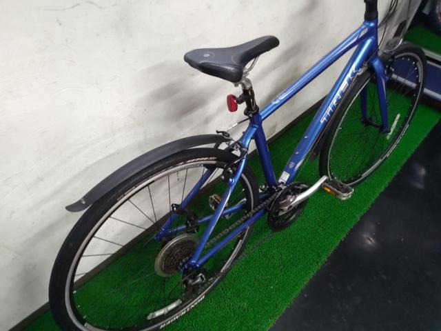 TREK 7.3FX DEORE組 2012年モデル 700×32C 3×8s アルミクロスバイク ブルー サイズ:17インチ 参考サイズ:170-185cm