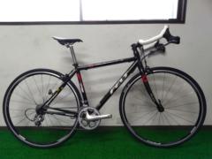FELT F75ブルホーン仕様 2002年モデル 105組 700×28C 2×10s アルミロードバイク ブラック サイズ:46 参考サイズ:167-172cm