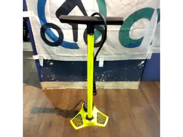 SPECIALIZED AirTool フロアポンプ イエロー