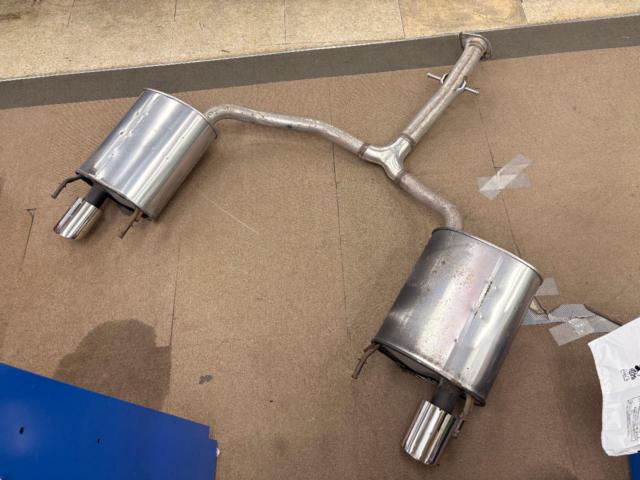 Toyota
Mark X
130 system
2.5L
Genuine muffler