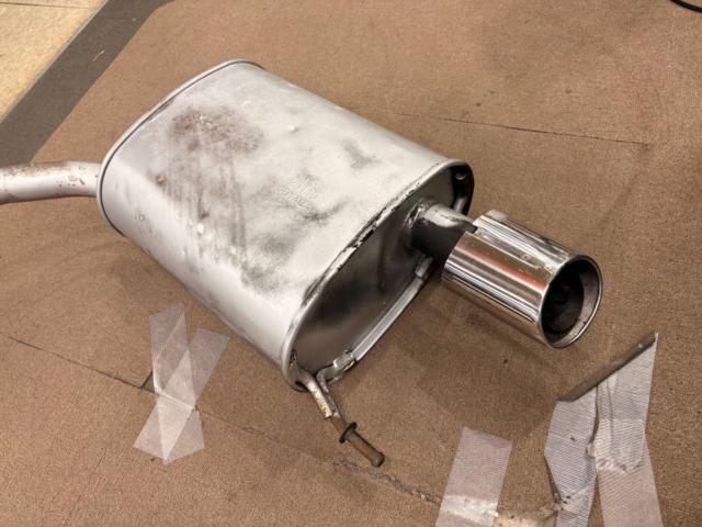 Toyota
Mark X
130 system
2.5L
Genuine muffler