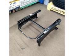 RECARO 純正ベースフレーム(シートレール)右側(運転席用) 2080.018.2