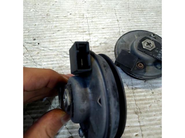 TOYOTA 純正ホーン HIGH/LOW(ハイ/ロー)左右セット(品番:86510-20260 / 86520-20300)