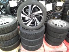 トヨタ ライズ Zグレード 純正アルミホイール+DUNLOP WINTER MAXX 02 195/60R17 90Q