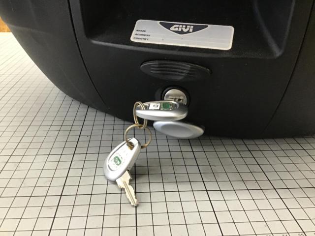 【GIVI】BLADE リアボックス