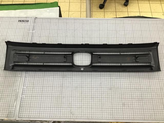 Honda genuine N-BOX
JF5 genuine grille