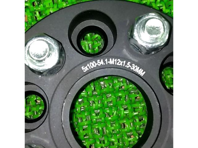 GAsupply100-5H
M12 x P1.5 hub diameter 54.1mm
Thickness 30mm
Wide Red spacer