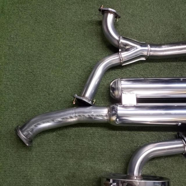 Huge discount campaign!!
HKS (etch KS)
SUPER
TURBO
MUFFLER
Super Turbo muffler
+
Short parts