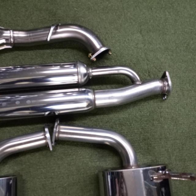 Huge discount campaign!!
HKS (etch KS)
SUPER
TURBO
MUFFLER
Super Turbo muffler
+
Short parts
