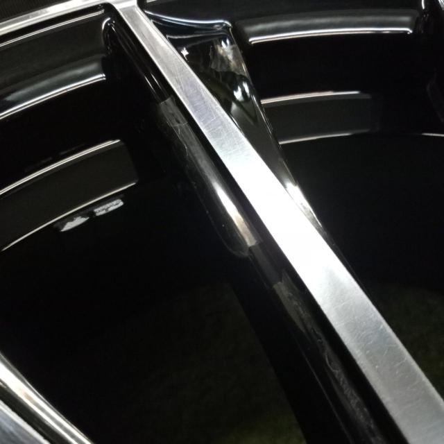 weds LEONIS CH
Fin-type aluminum wheels + Goodyear Efficient
Grip
confort
Manufactured in 2024