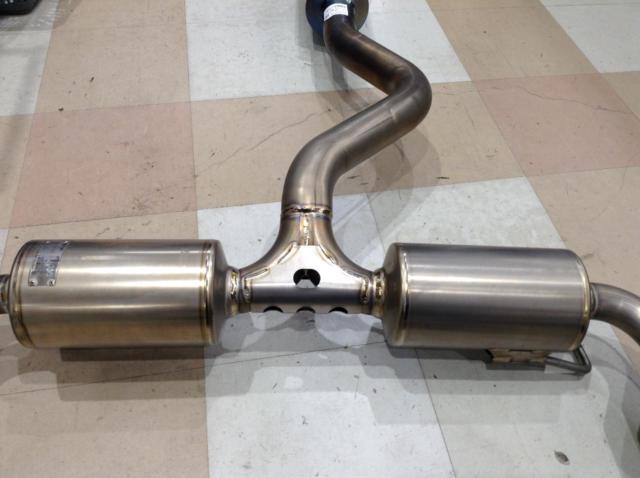 GANADOR All Titanium Exhaust System GDE-414TBL
■GR
Yaris
Standard bumper-only
