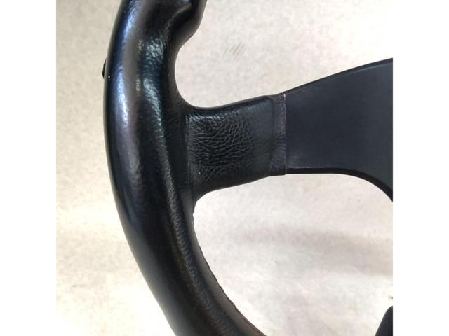 【MOMO】TUNER ステアリング 320mm