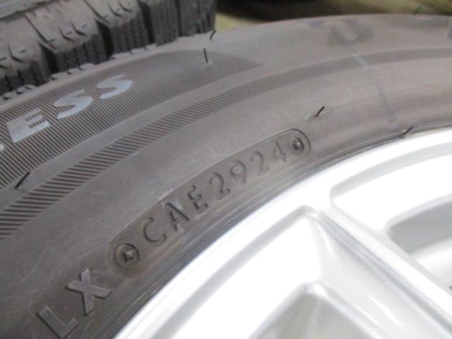 BRIDGESTONE ECO FORME SE-15 + BRIDGESTONE BLIZZAK VRX2