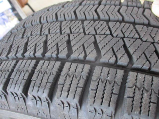 TOYOTA エスクァイア 純正 + BRIDGESTONE BLIZZAK VRX2