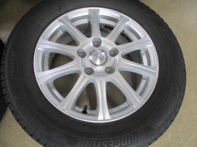 ZELERNA
10 spoke
+
BRIDGESTONE
BLIZZAK
VRX3