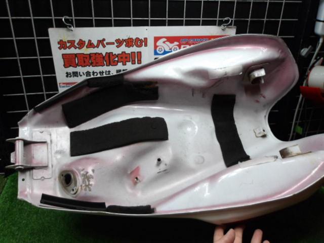 【HONDA】純正 フューエルタンク CB1000SF SC30 1993年外し