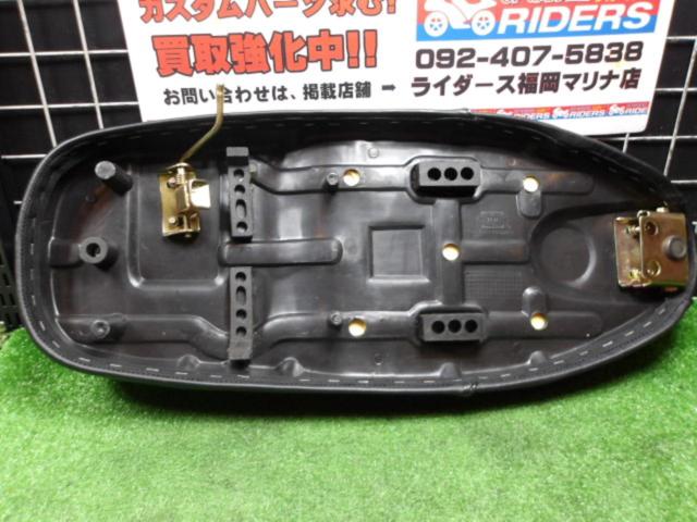 【QUALITY PRODUCT】 ダブルシート スーパーカブ90 C90 年式不明外し